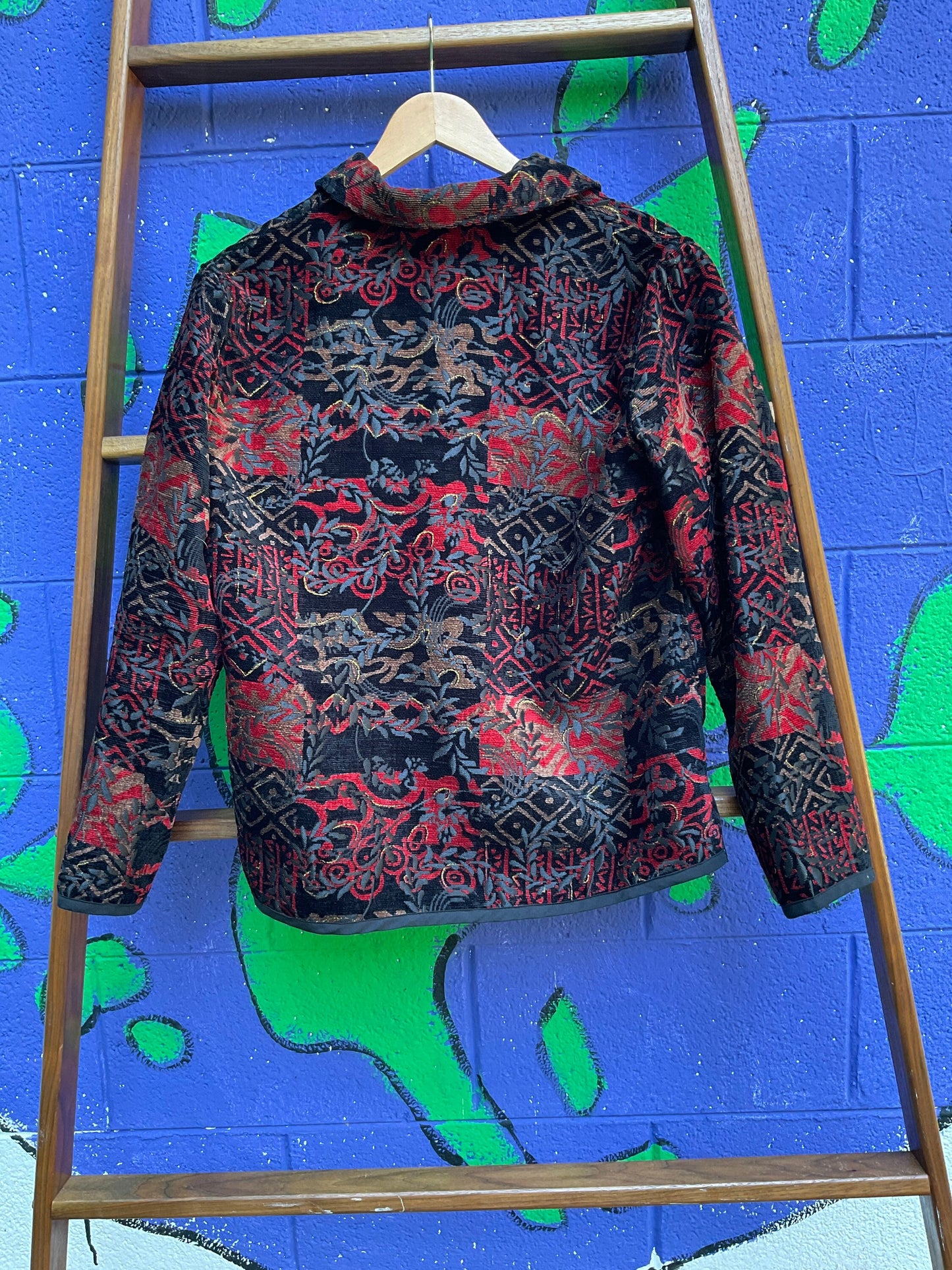 Tripp's Store / Jacket / Analogy reversible blazer // Women's Size small // Red and black dressy jacket