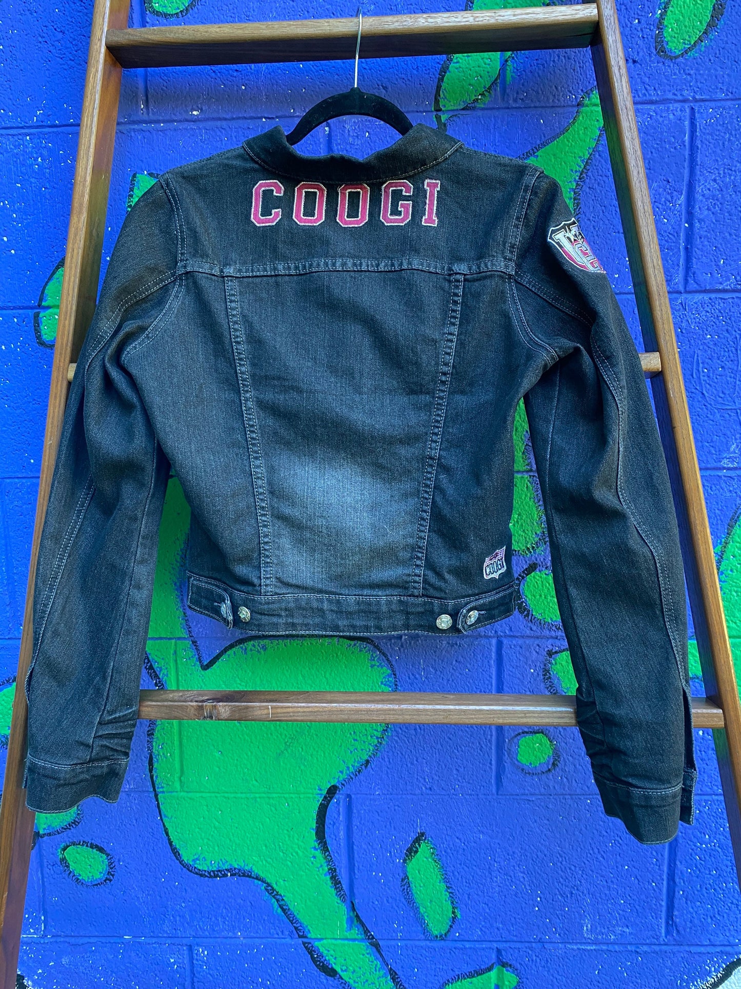 Tripp's Store / Vintage Coogi black denim trucker style jacket // Women's Size Medium // Black denim Coogi patched jacket