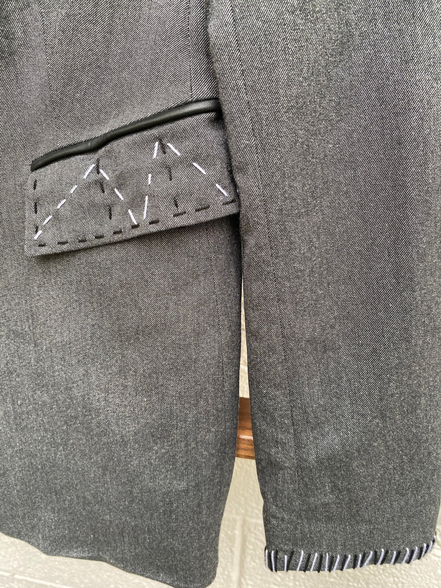 Tripp's Store : Gray and black custom stitched blazer // size 3/4 // Bespoke black leather trimmed blazer