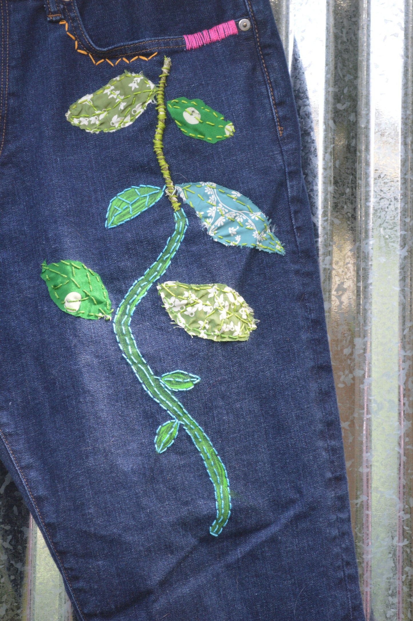 Tripp's Store / CLOTHING / Bespoke Vintage Gap jeans Size 16 36" x 32" Embroidered hand stitch one of a kind 90s Mom high waist dark wash denim jeans