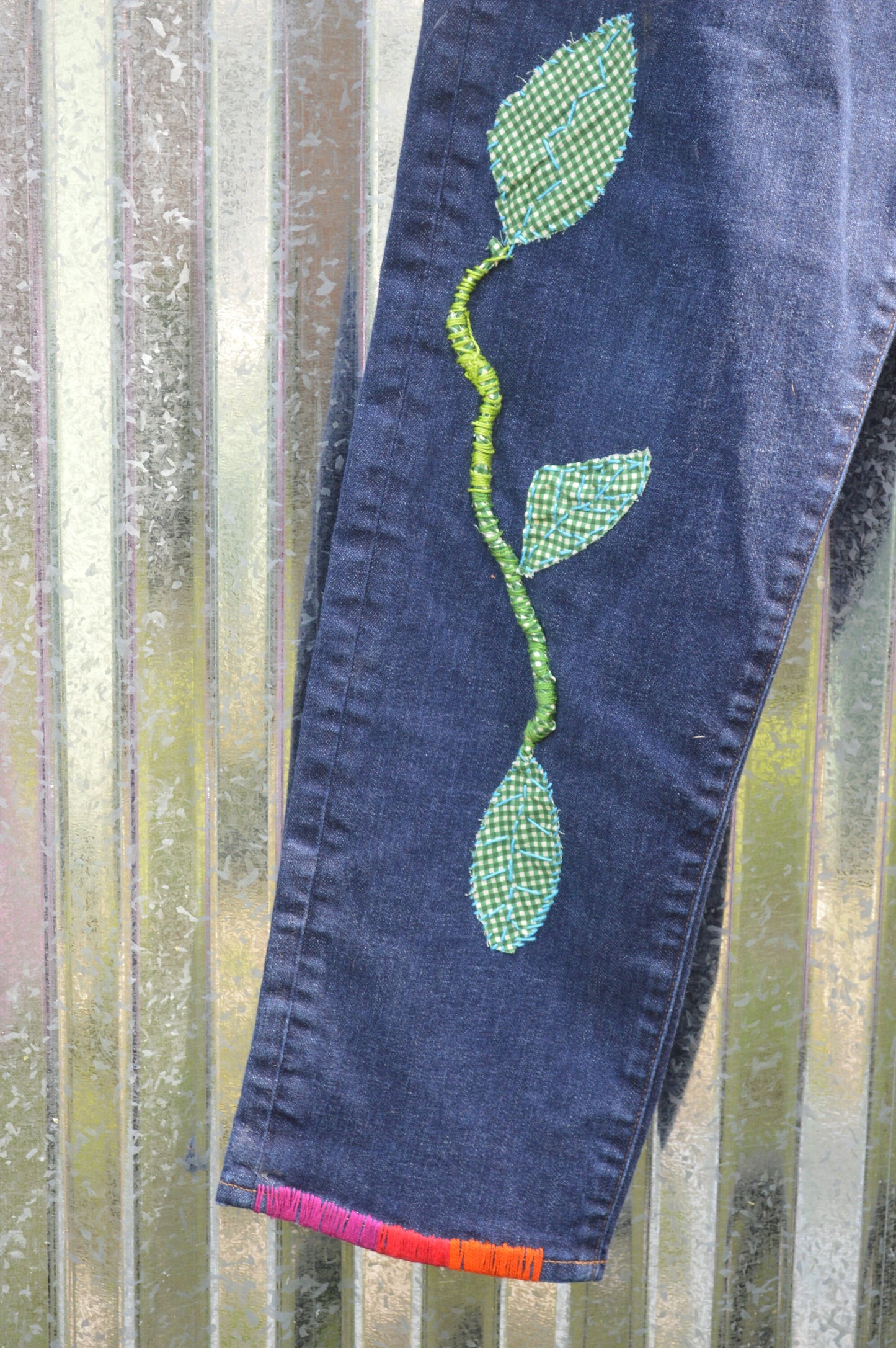 Tripp's Store / CLOTHING / Bespoke Vintage Gap jeans Size 16 36" x 32" Embroidered hand stitch one of a kind 90s Mom high waist dark wash denim jeans