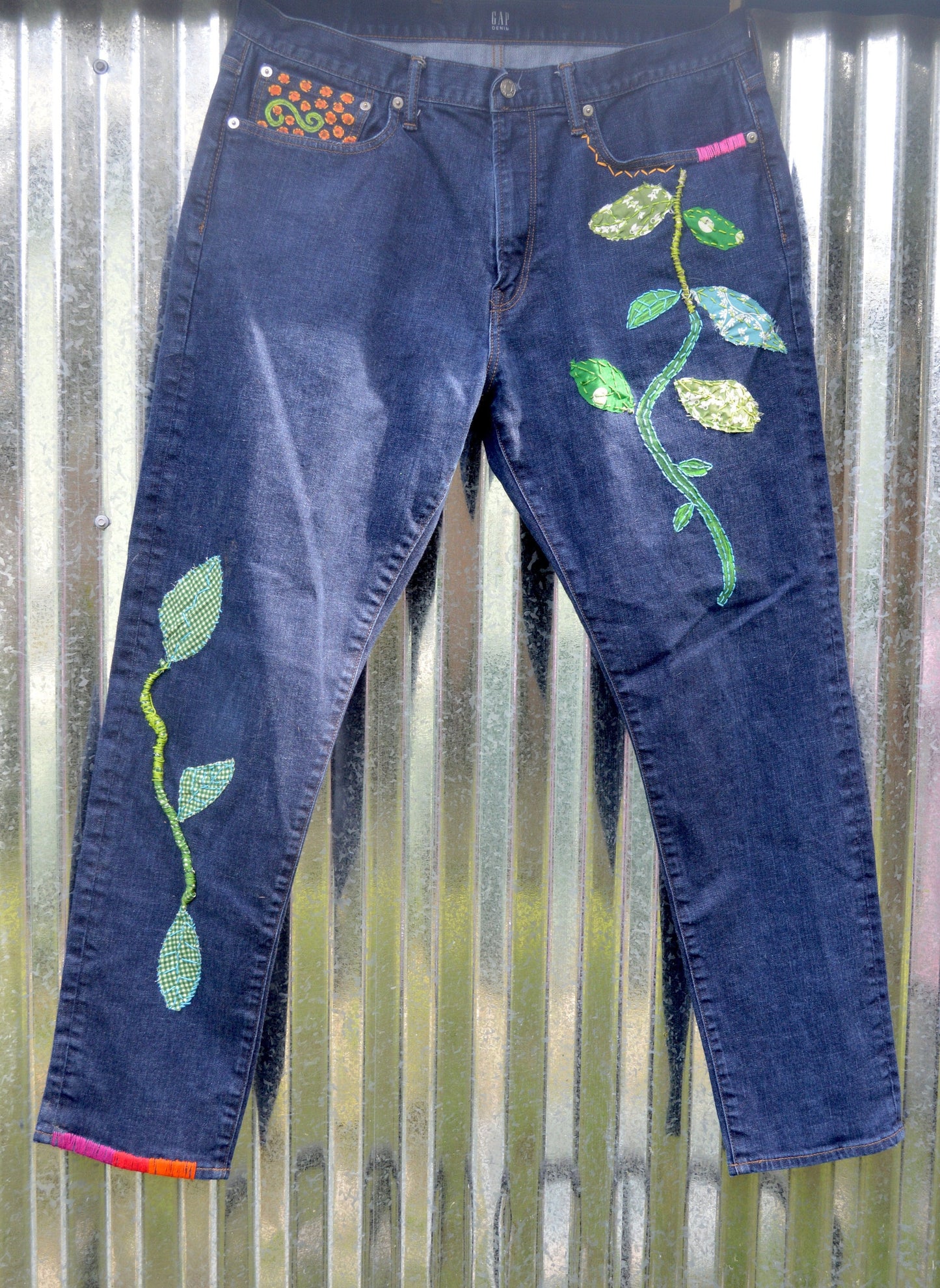 Tripp's Store / CLOTHING / Bespoke Vintage Gap jeans Size 16 36" x 32" Embroidered hand stitch one of a kind 90s Mom high waist dark wash denim jeans
