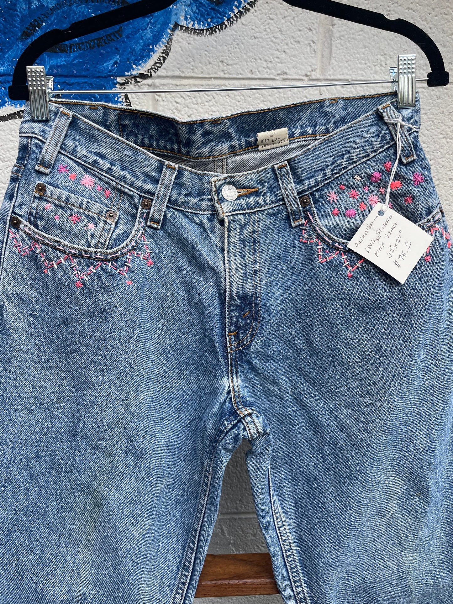 Tripp's Store / JEANS / One of a kind stitched blue jeans // pink stars // 32 X 27 // Bespoke stitched jeans