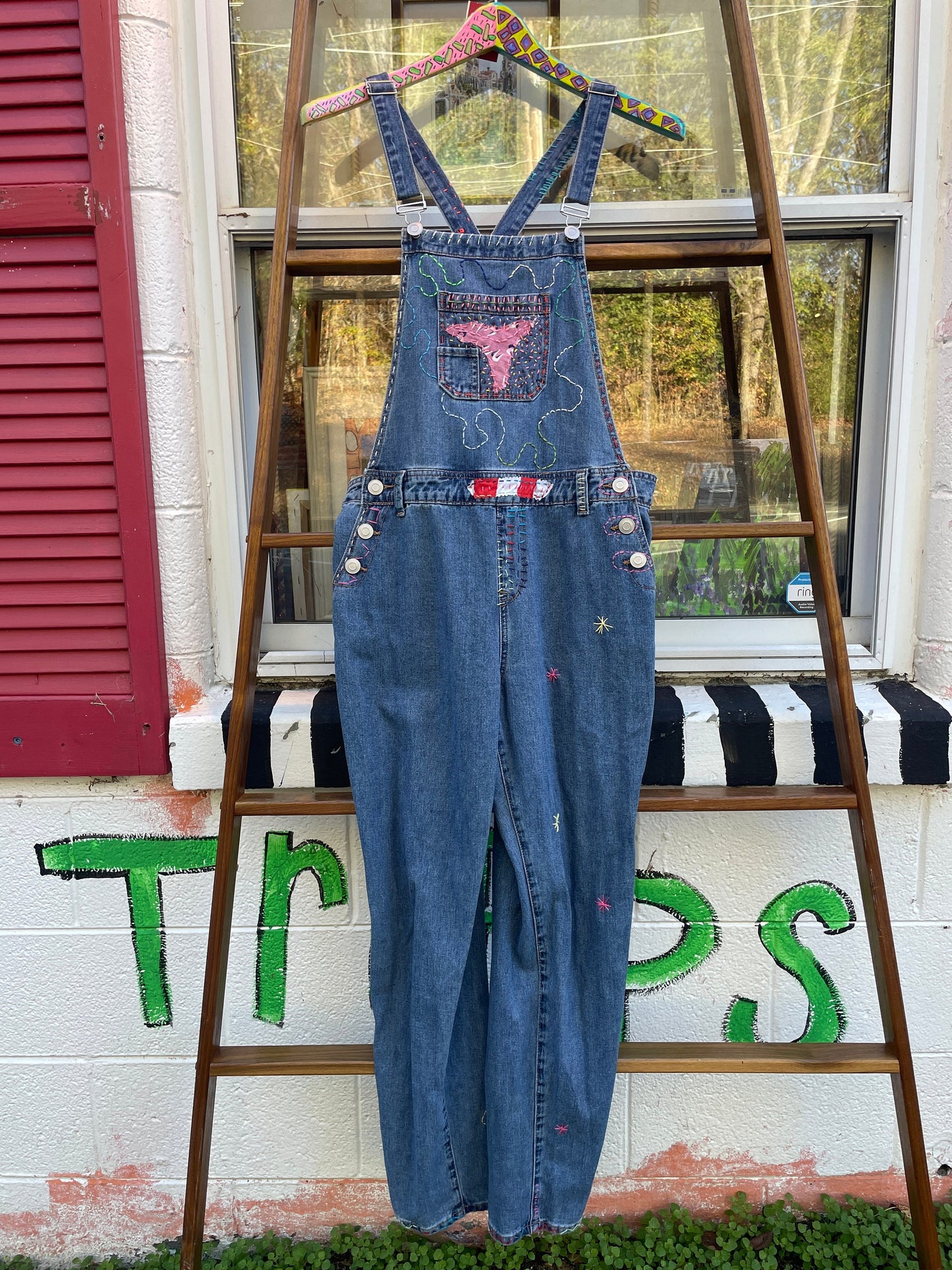 Tripp's Store : Bespoke light wash Vintage One of a kind Overalls // Unisex XL 40"x30" // Embroidered patchwork 90s boho Bib Overalls