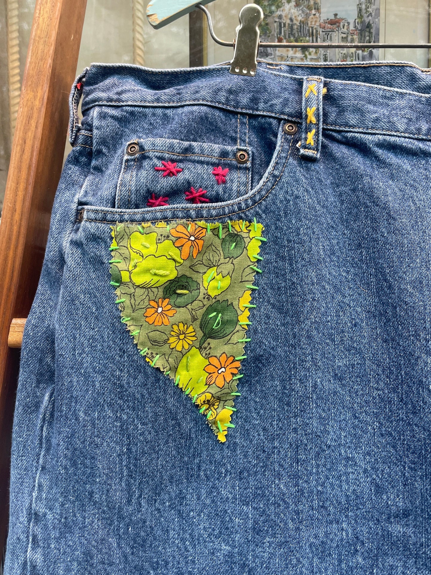 Tripp's Store / CLOTHING / Bespoke Wrangler high waist jeans // Size 12 // Size 40 x 30 // Embroidered hand stitch one of a kind 90s Mom cotton jeans