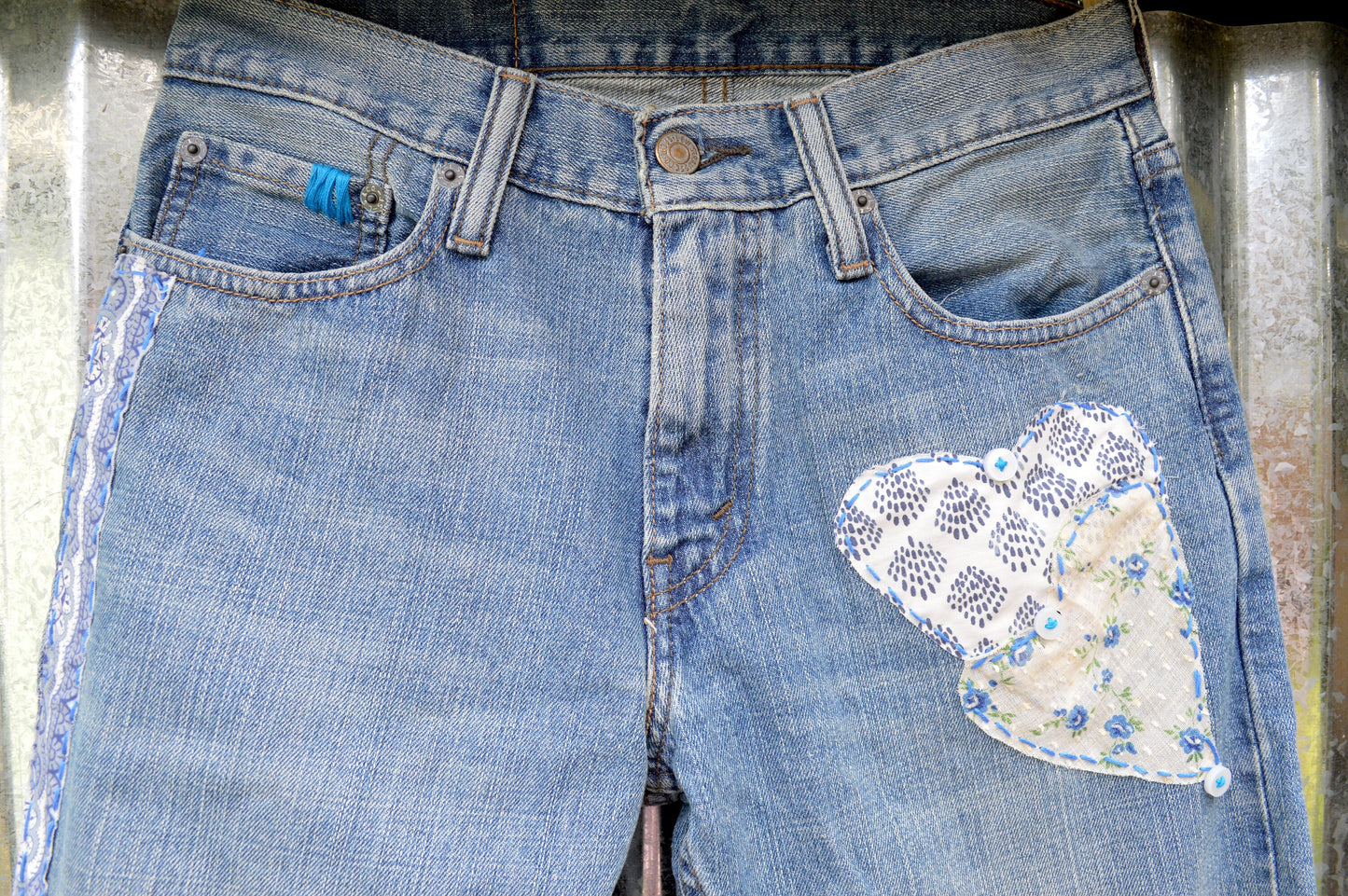 Tripp's Store / Jeans / Bespoke women's 514 Levi's // size 28 X32 // Peace jeans - stitched, patched and wonderful
