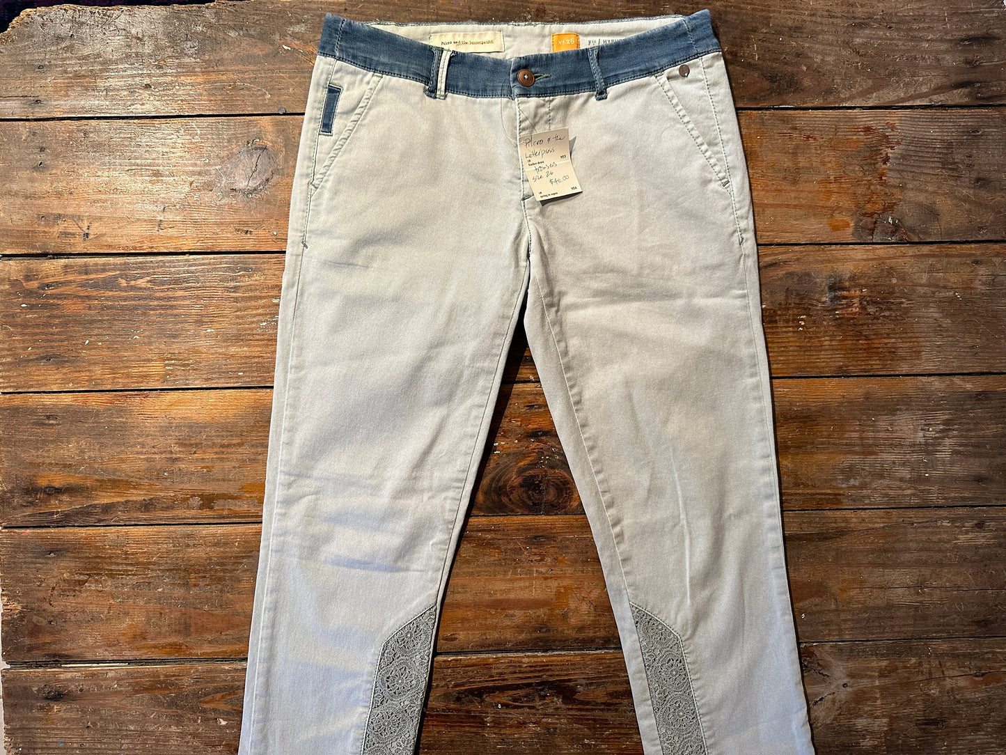 Tripp's Store / Pilcro and the Letterpress color blocked trousers // Women's Size 26 // Pale green and blue jeans with lace insets