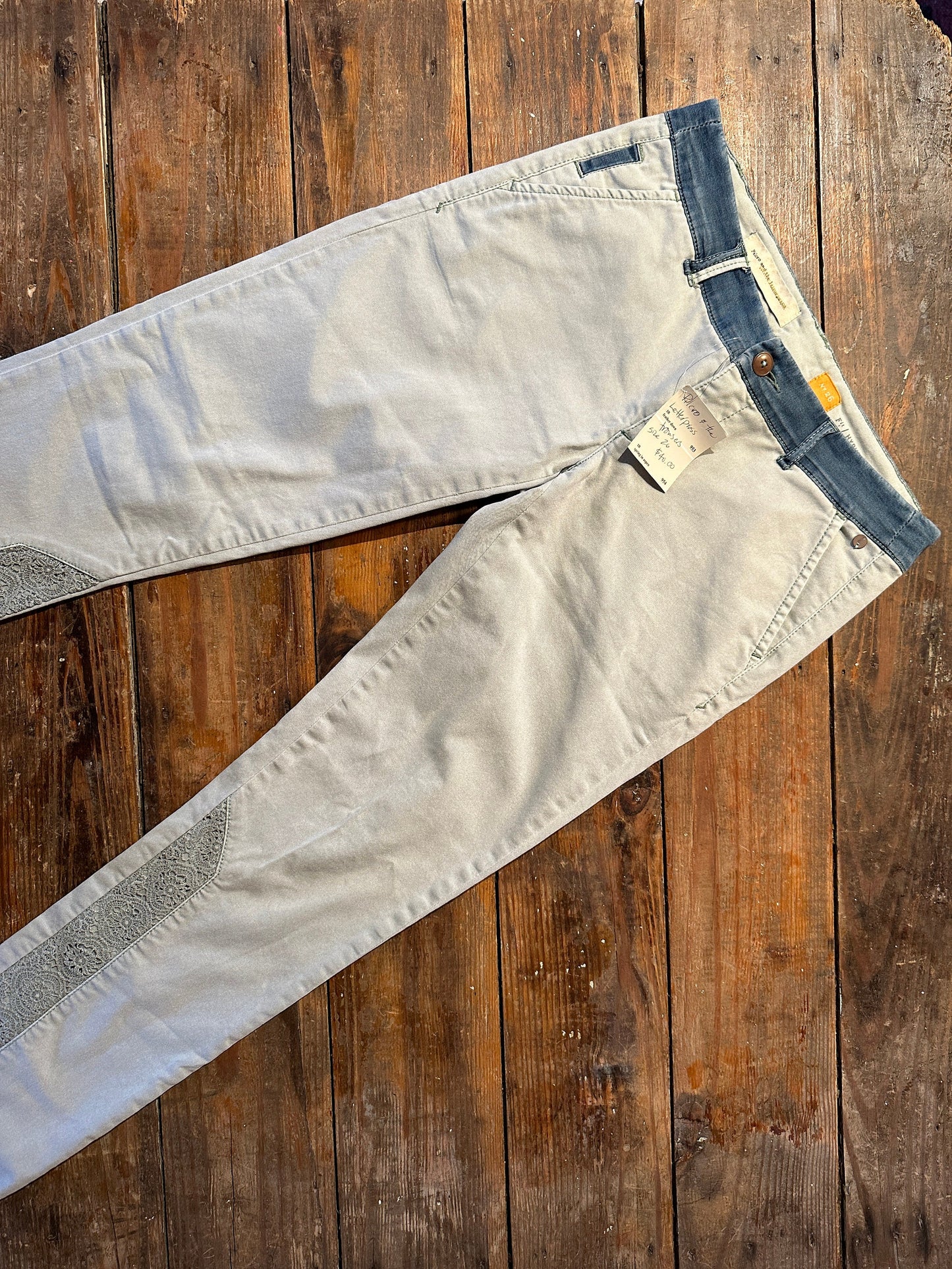 Tripp's Store / Pilcro and the Letterpress color blocked trousers // Women's Size 26 // Pale green and blue jeans with lace insets